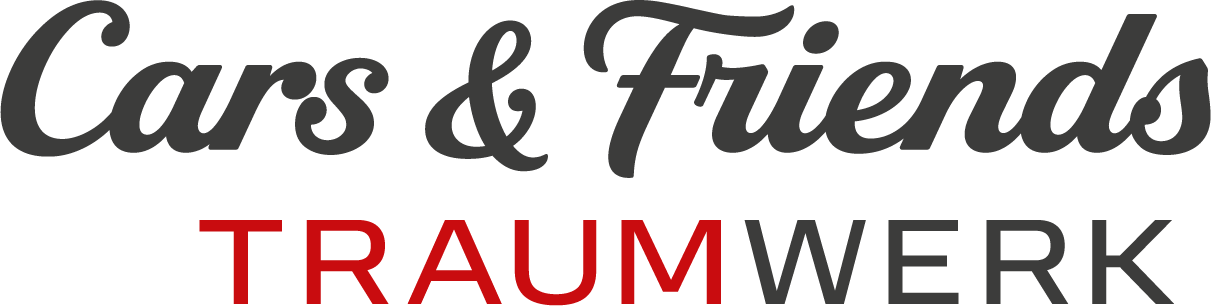 Das Bild zeigt den Schriftzug Cars & Friends in schwarzer Kursivschrift über TRAUMWERK in fetten Großbuchstaben, wobei TRAUM in rot und WERK in schwarz gehalten ist.